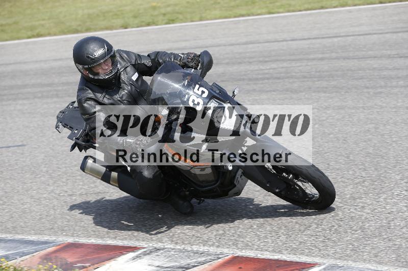 /27 12.06.2025 Ducati Schweiz Trackday Warmup  ADR/gruen-vert/35